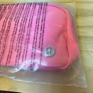 Lululemon Everwhere Belt Bag Pink